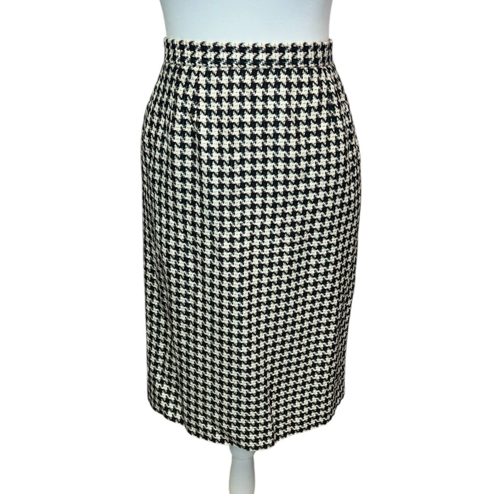 Doncaster Classic Houndstooth Skirt